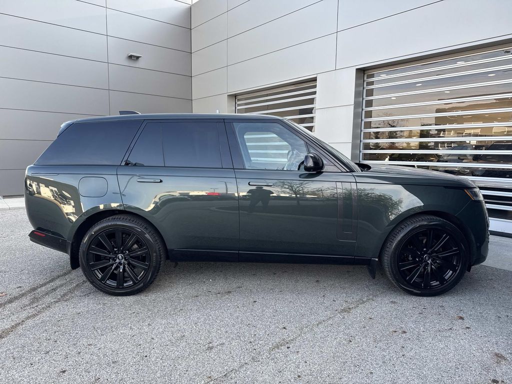 Certified Used 2023 Green Land Rover SE image 9