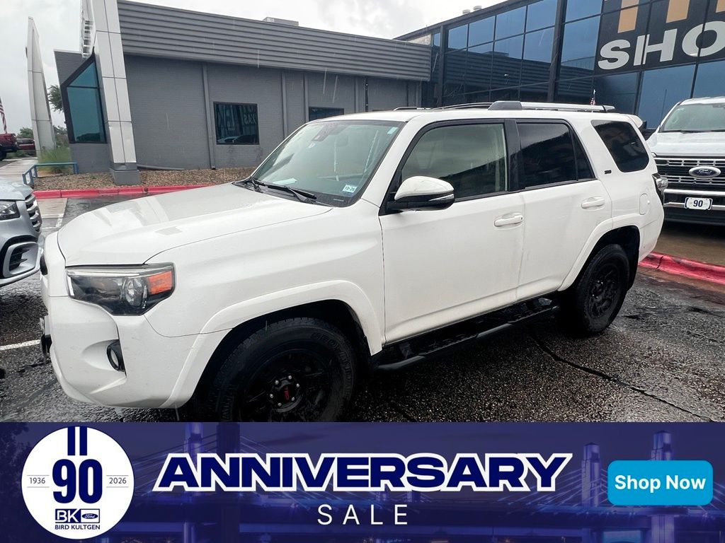 White 2020 Toyota 4Runner SUV / Crossover 4X2 5-Speed Automatic Overdrive