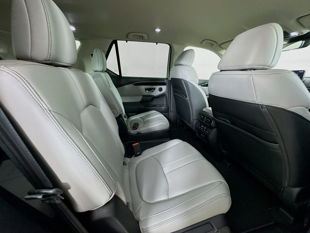 Used Car 2024 Honda Pilot  Ex-l For Sale Under $40,000 In Austin, Texas
