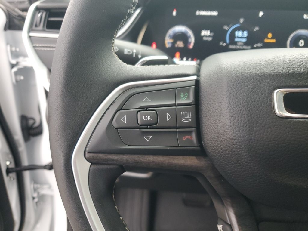 Used Car 2024 Jeep Grand Cherokee  Limited For Sale Under $35,000 In Austin, Texas