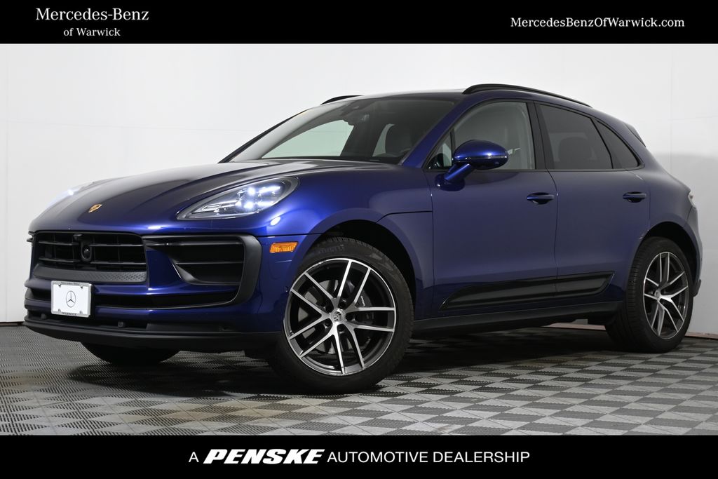 Thumbnail: 2022 Porsche Macan - 1