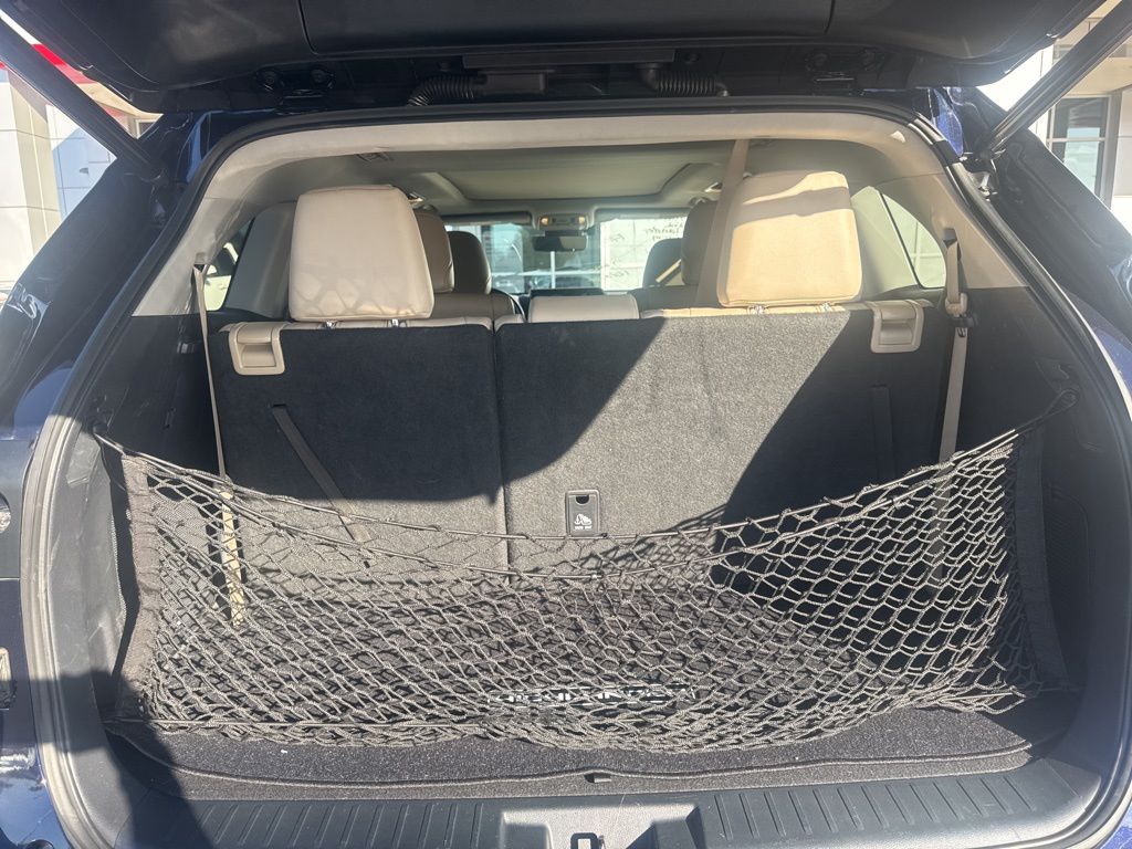 Thumbnail: 2022 Toyota Highlander - 12