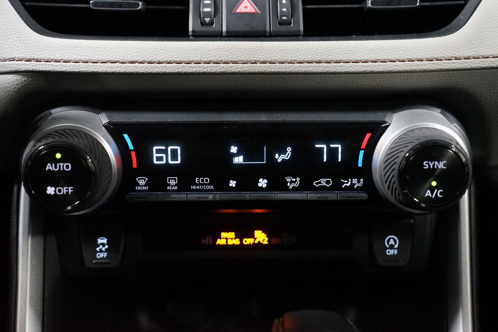 Thumbnail: 2024 Toyota RAV4 - 20