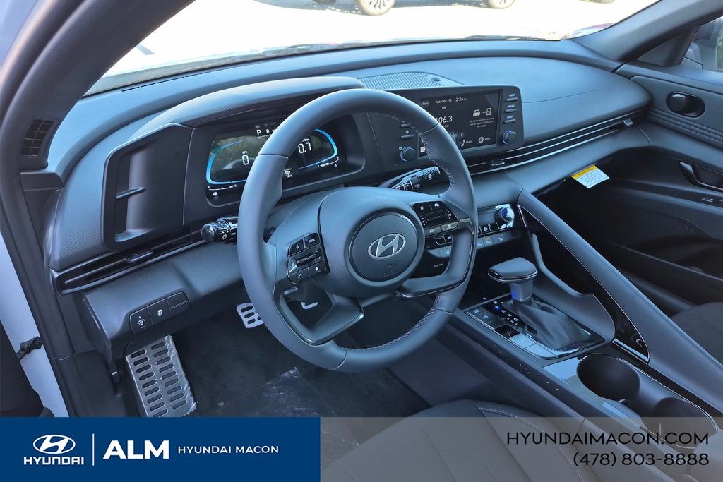 New 2026 White HYUNDAI SEL Sport Plus image 15