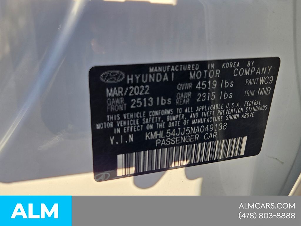 Used 2022 White Hyundai Limited image 13