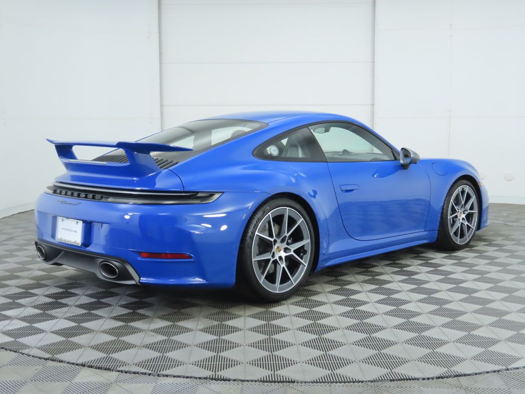 Thumbnail: 2025 Porsche 911 - 7