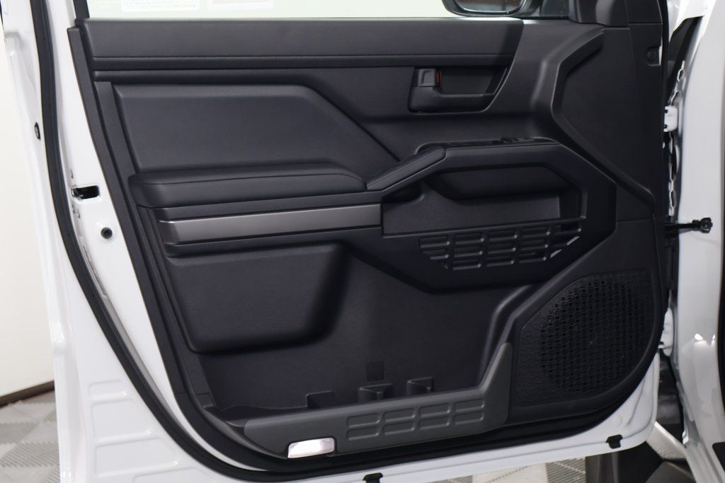 Thumbnail: 2025 Toyota 4Runner - 12