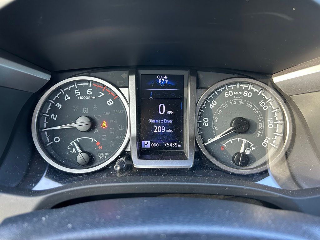 Thumbnail: 2020 Toyota Tacoma - 23