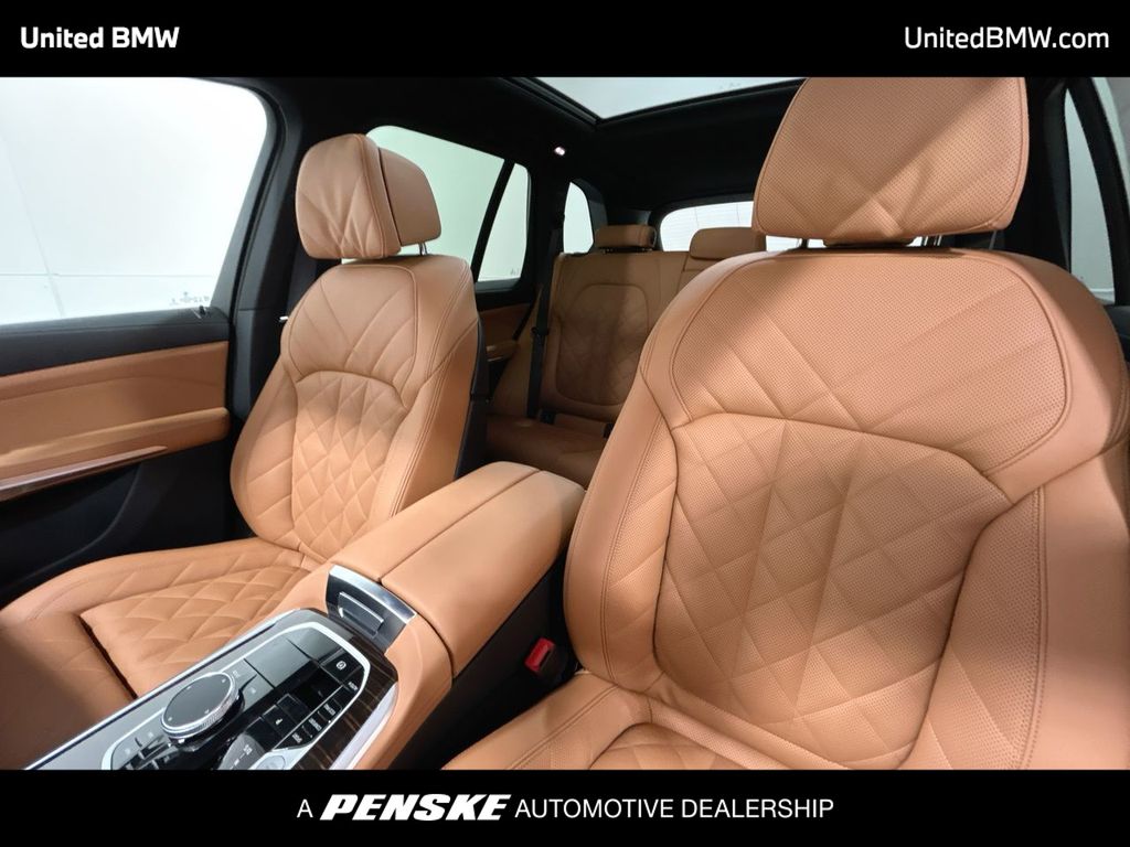 Thumbnail: 2026 BMW X5 - 13