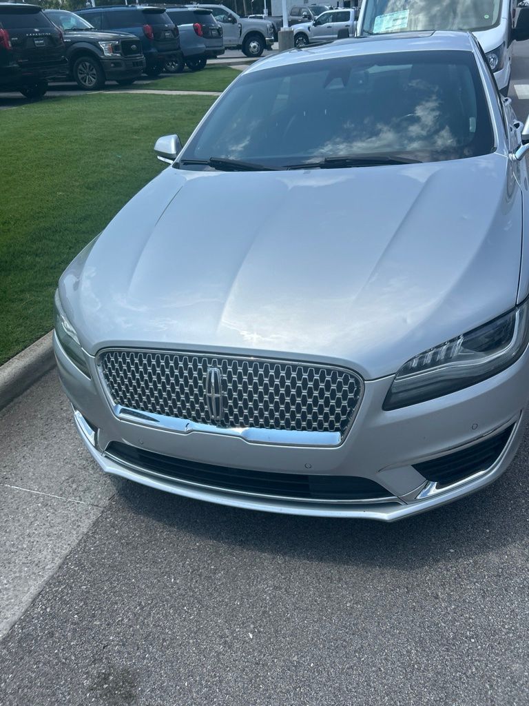 Ingot Silver Metallic 2018 Lincoln MKZ Sedan Front-Wheel Drive 6-Speed Automatic