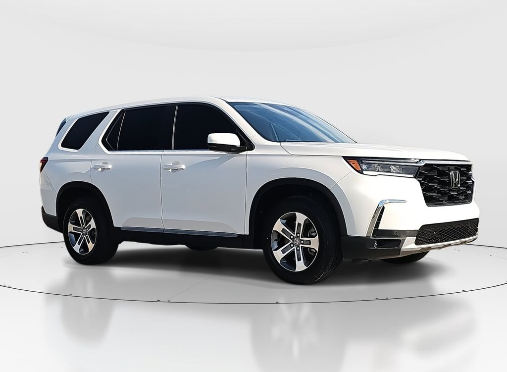 Used 2025 Honda Pilot SUV