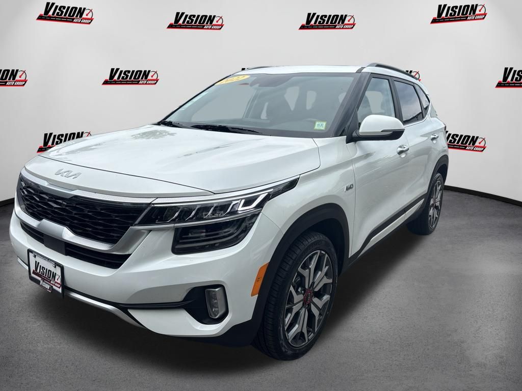 Snow White Pearl 2022 Kia Seltos SUV / Crossover All-Wheel Drive 7-Speed Automatic