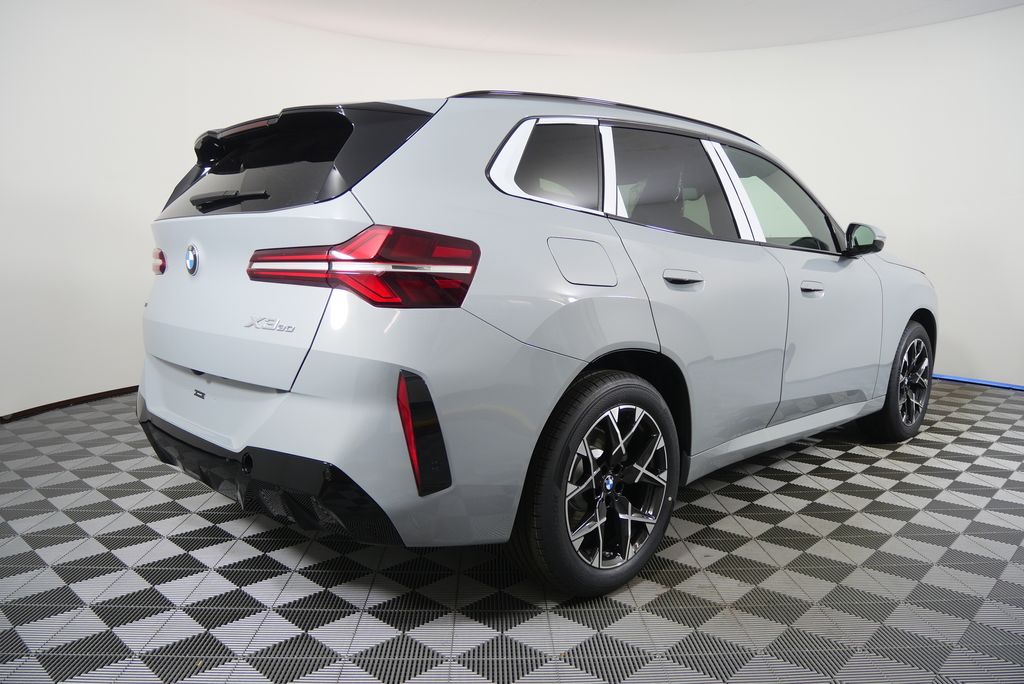 Thumbnail: 2026 BMW X3 - 3