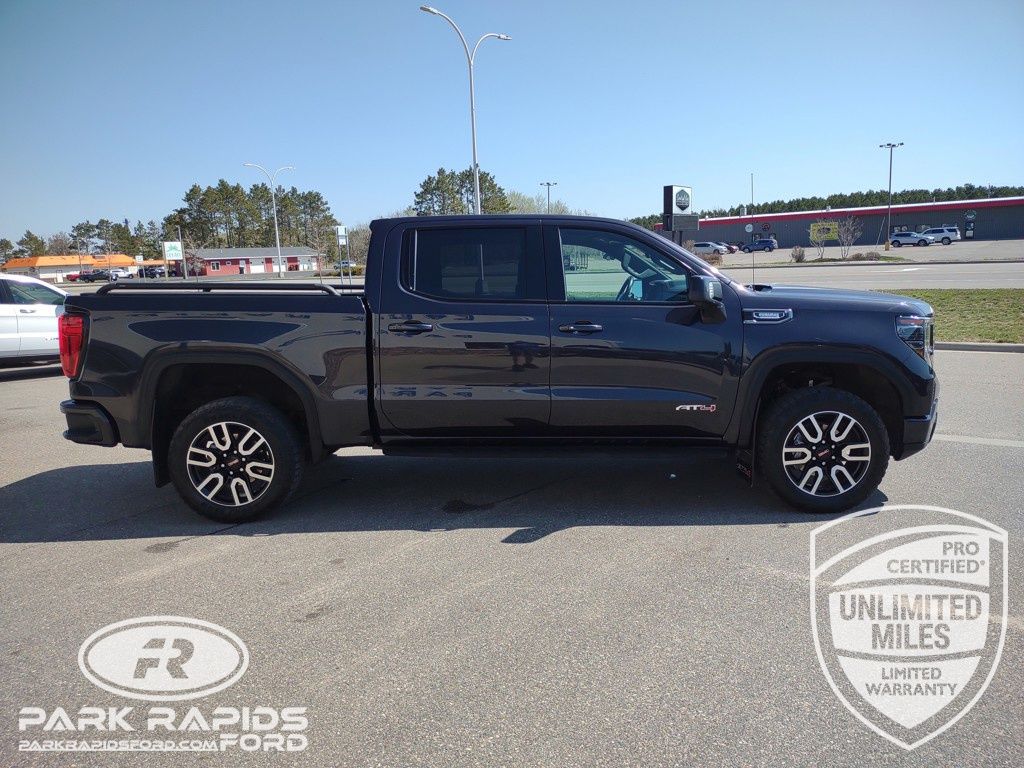 2023 GMC Sierra 1500 AT4 photo