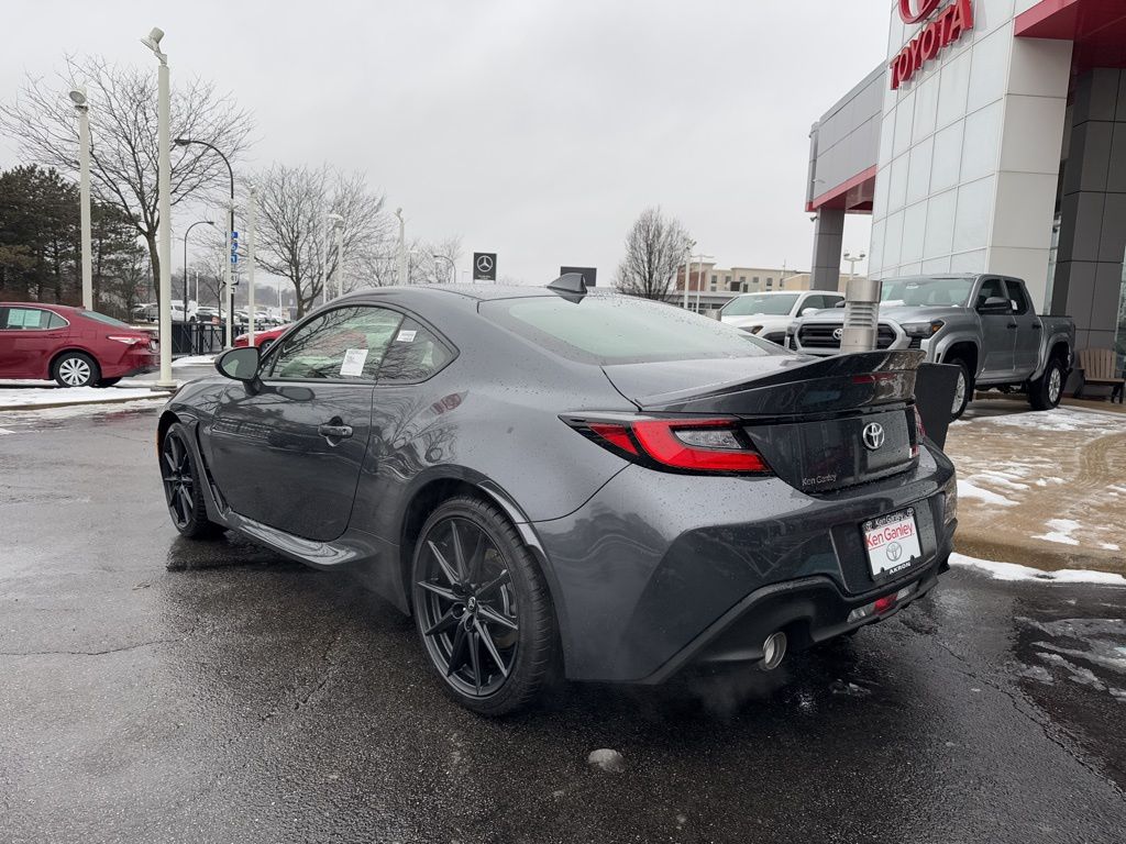 2025 Toyota GR86 Premium photo
