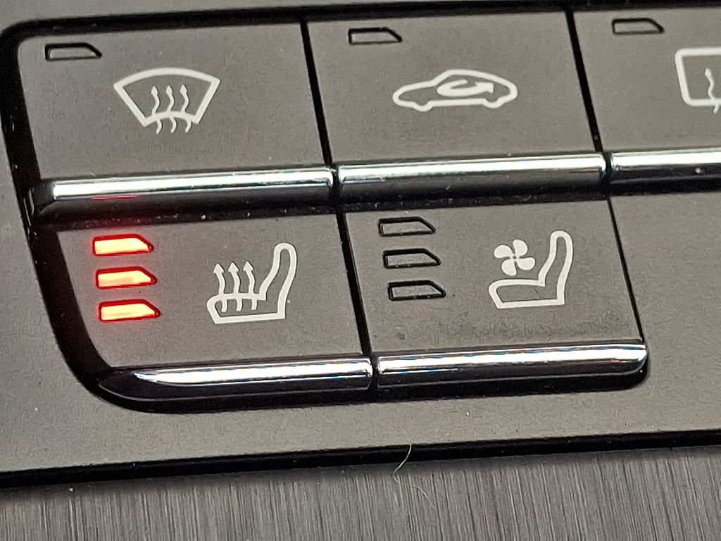 Thumbnail: 2018 Porsche 911 - 23