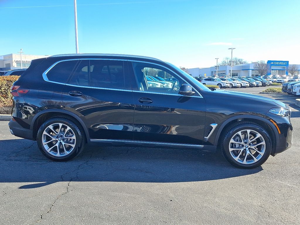 Thumbnail: 2025 BMW X5 - 7