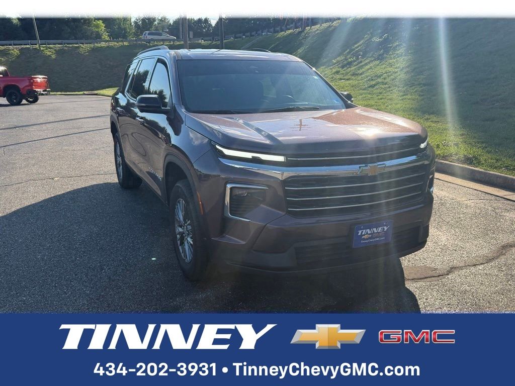 Stardust Metallic 2024 Chevrolet Traverse SUV / Crossover Four-Wheel Drive 8-Speed Automatic