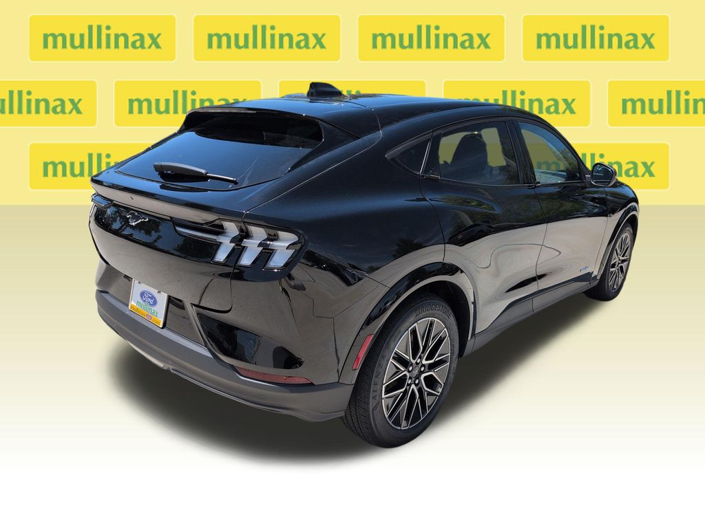 New 2026 Black Ford Premium image 3