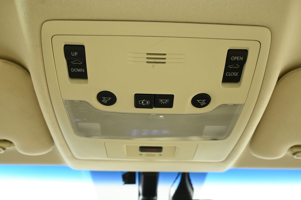 Thumbnail: 2015 Lexus ES - 21