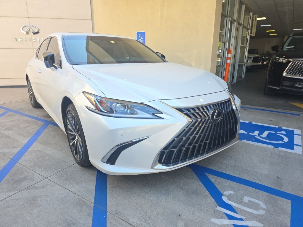 White Pearl 2025 Lexus ES Hybrid 300h FWD Sedan Front-Wheel Drive Continuously Variable Transmission