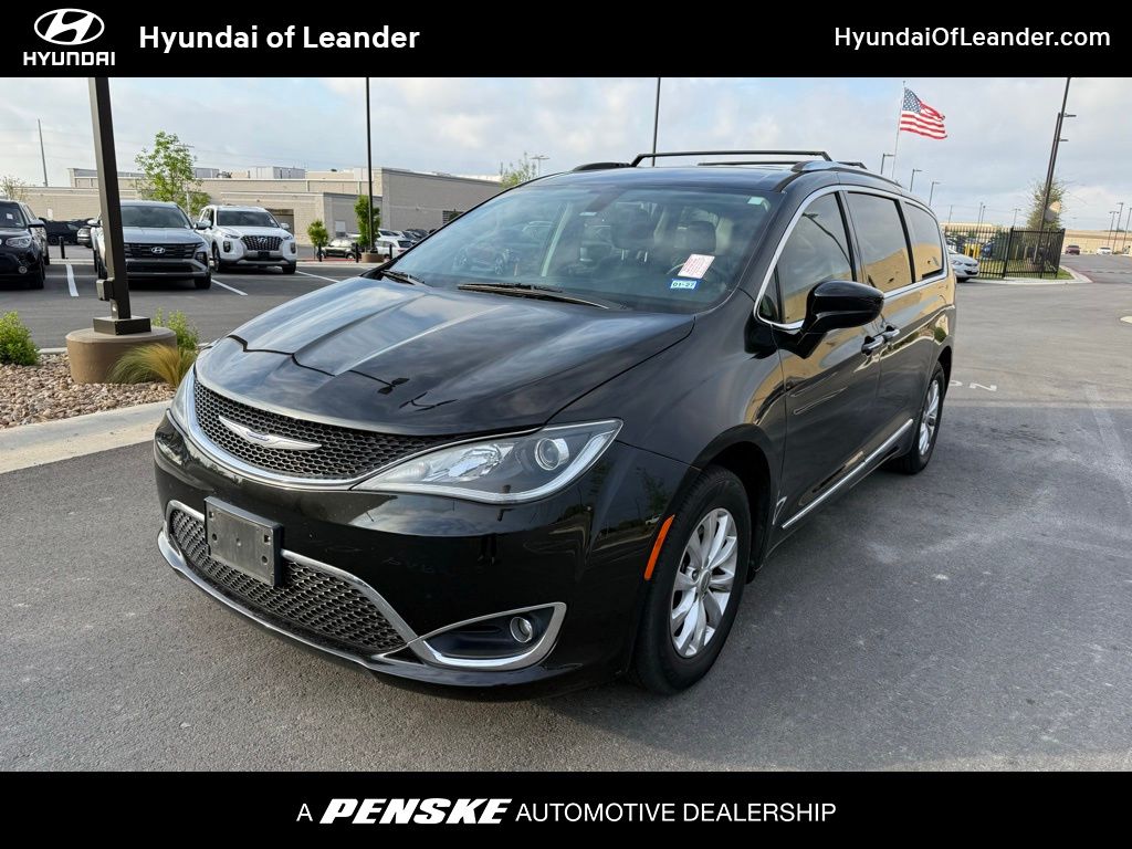2019 Chrysler Pacifica Touring L -
                  Leander, TX