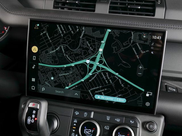 New 2026 White Land Rover X-Dynamic SE image 16