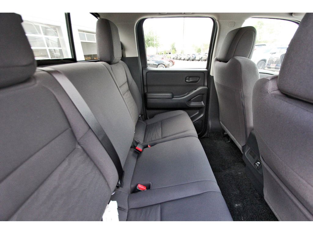 2026 Nissan Frontier S - 7