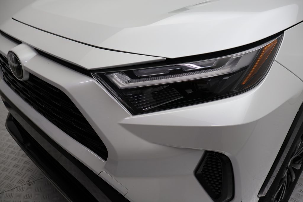 Thumbnail: 2025 Toyota RAV4 - 3