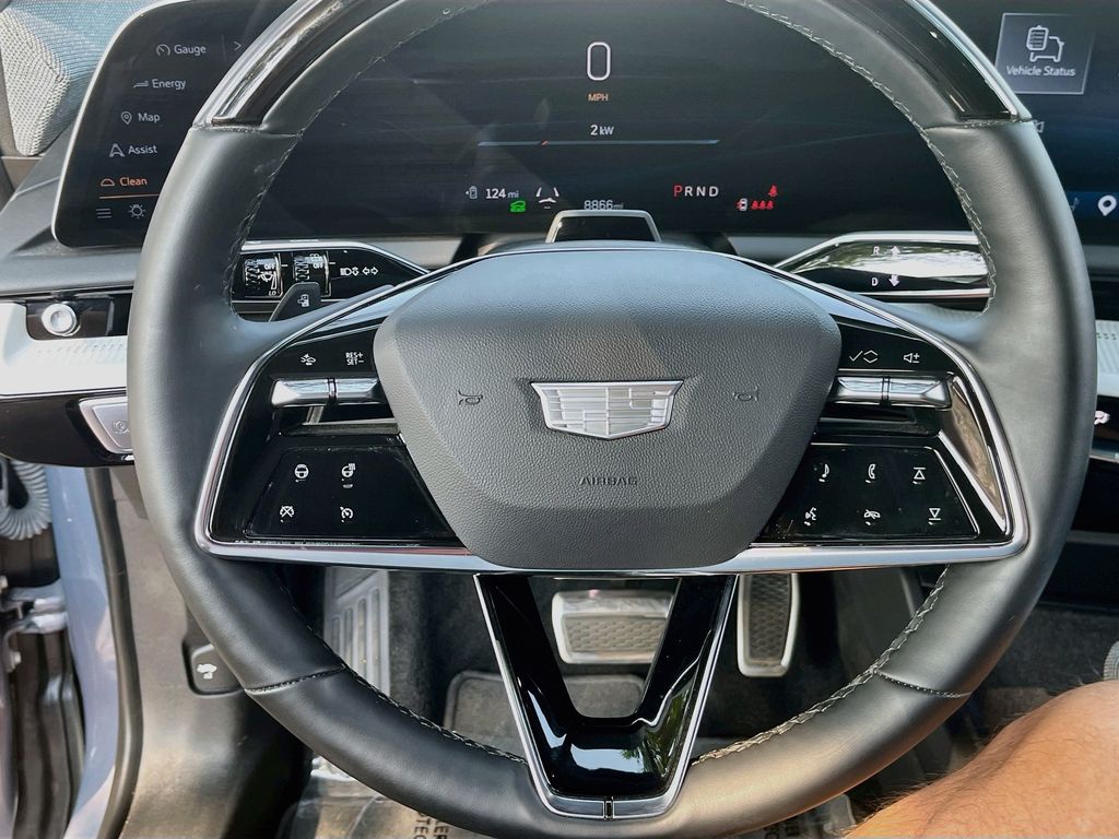 Used 2025 Silver Cadillac Luxury image 11