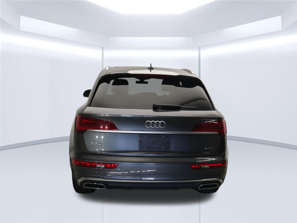Thumbnail: 2023 Audi Q5 - 8