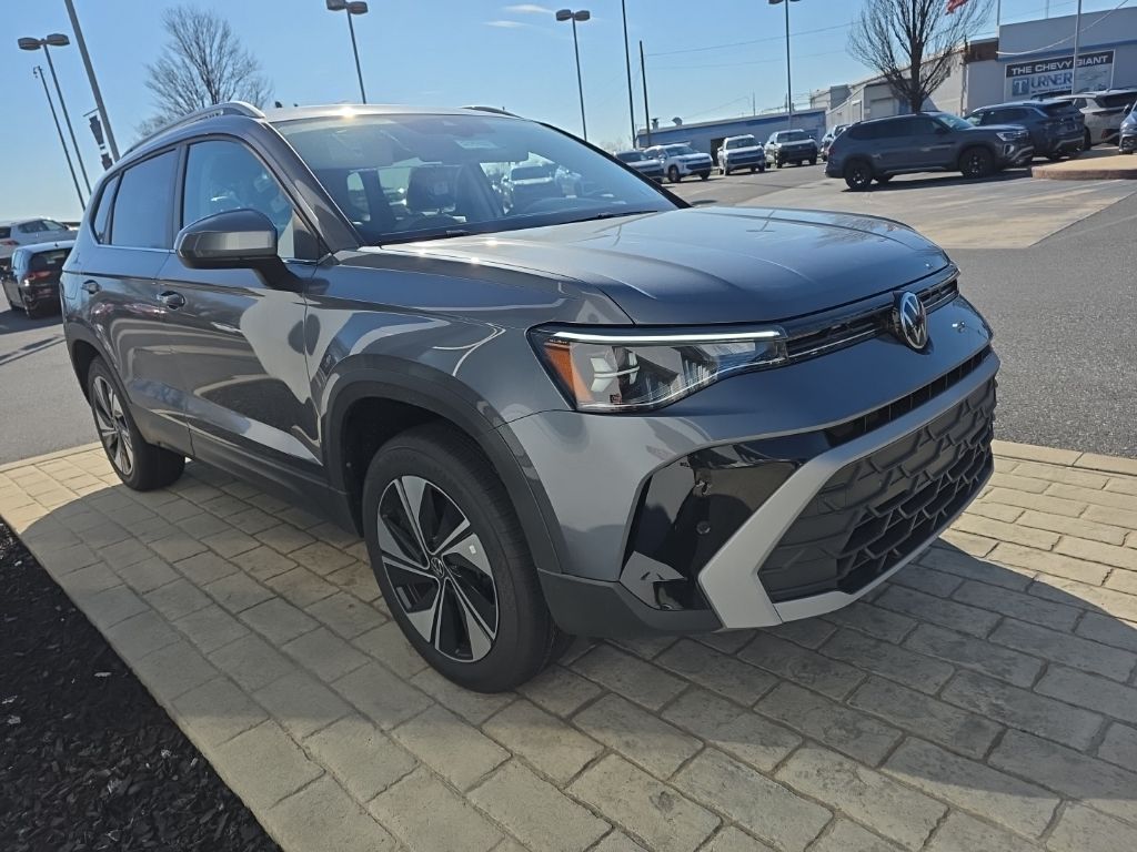 2026 Volkswagen Taos 1.5T SE Gray at Sutliff Volkswagen