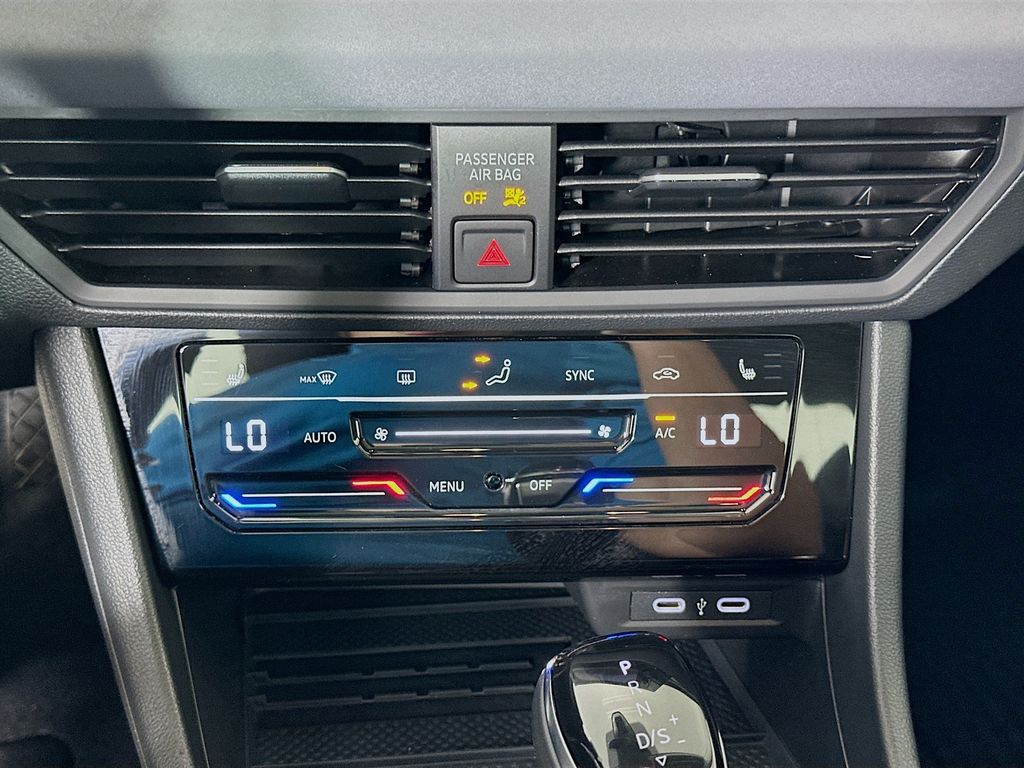 Thumbnail: 2025 Volkswagen Jetta - 15