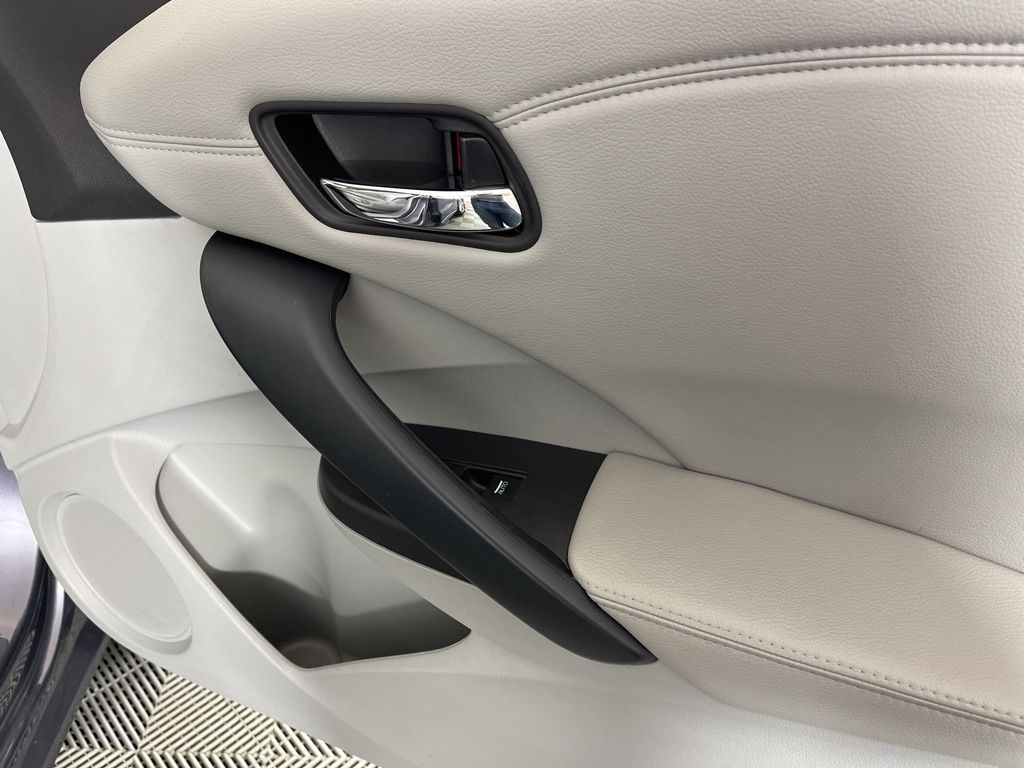 Thumbnail: 2017 Acura RDX - 9