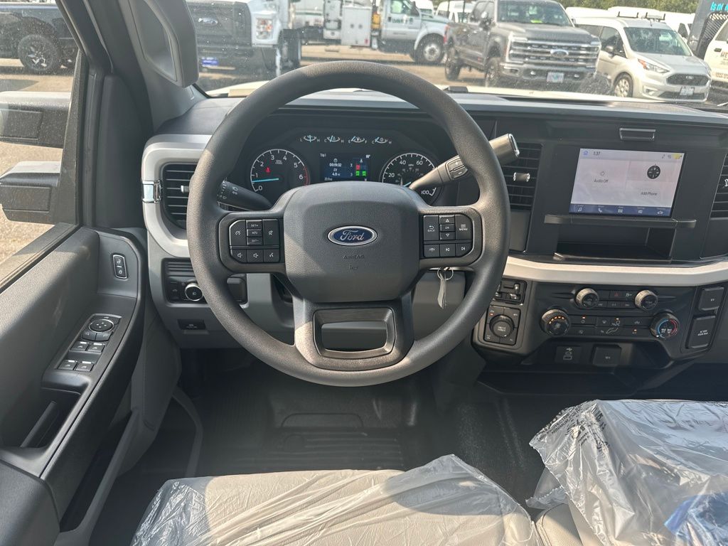 New 2026 Ford Super Duty F-250 Crew Cab 8' Box XL