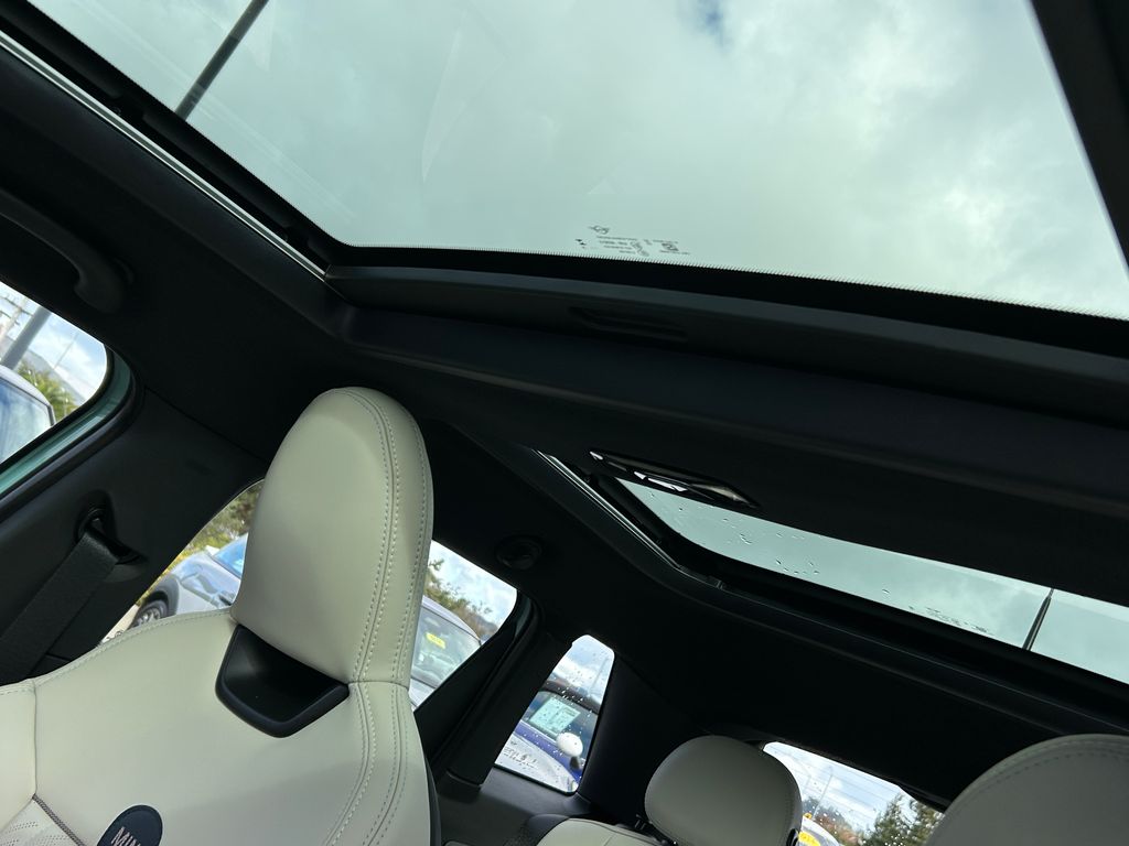 Thumbnail: 2026 MINI Cooper - 16