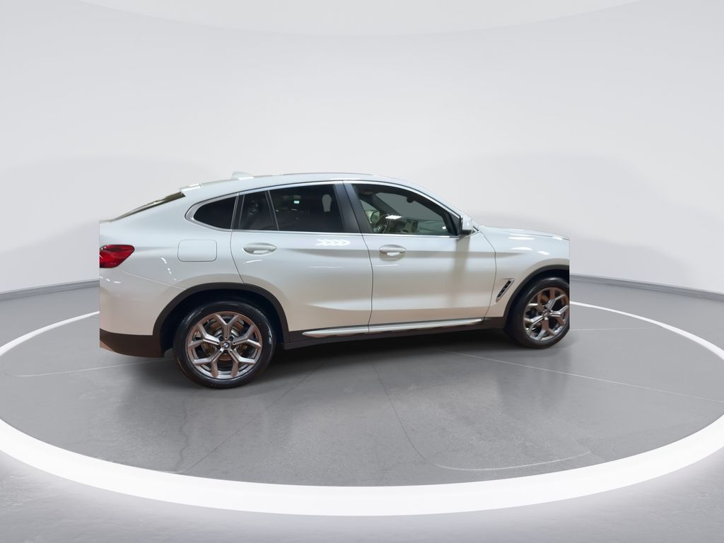 Thumbnail: 2023 BMW X4 - 8