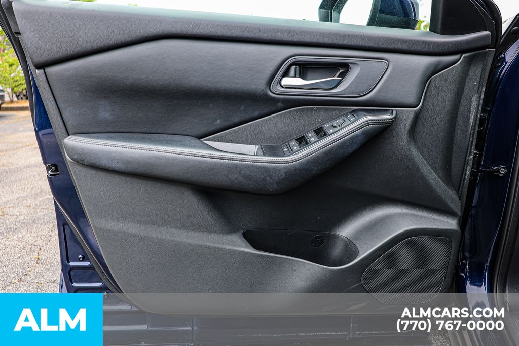 Used 2025 Blue Nissan SV image 48