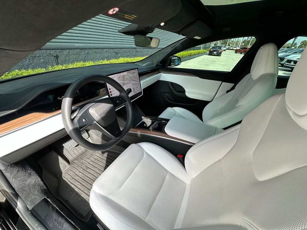 Thumbnail: 2022 Tesla Model S - 4