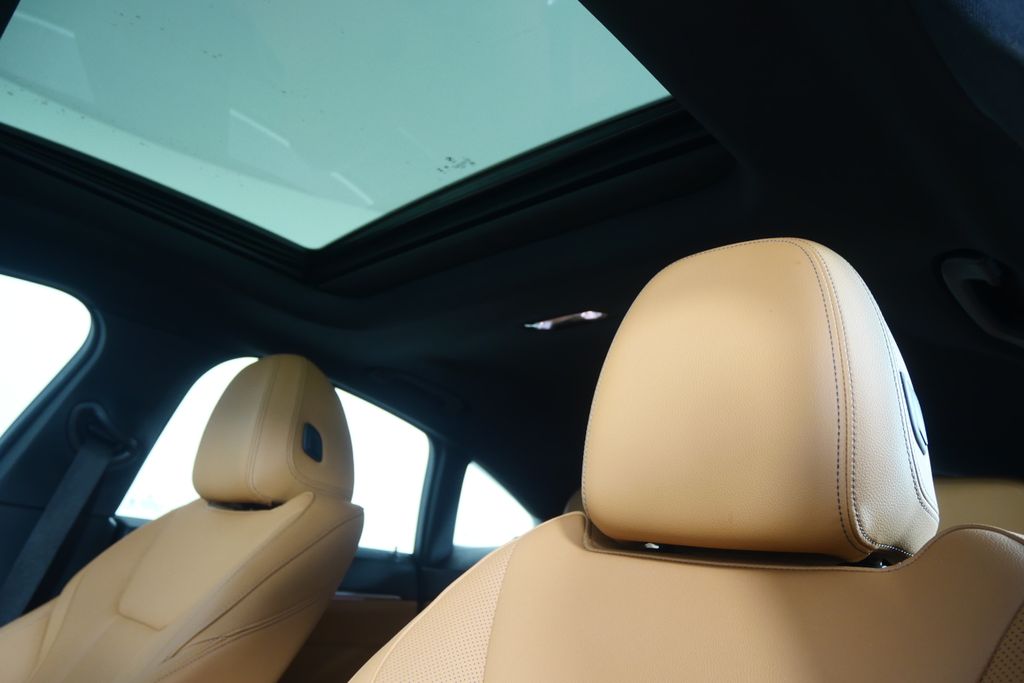 Thumbnail: 2024 BMW 4 Series - 11