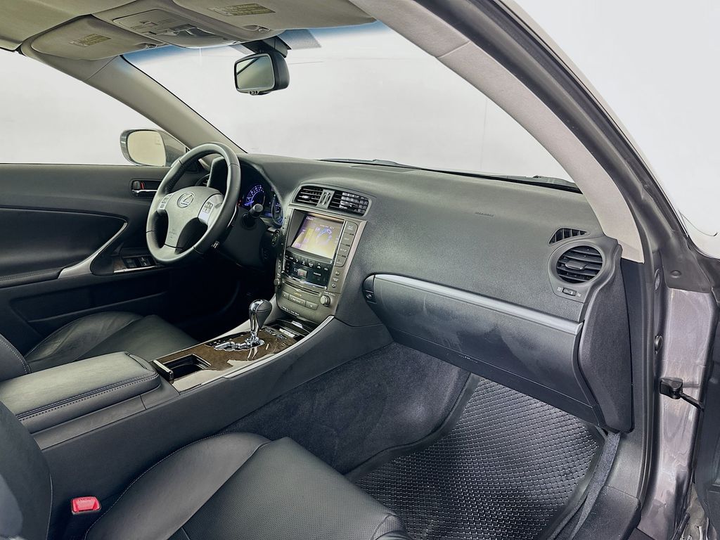 Thumbnail: 2013 Lexus IS - 29