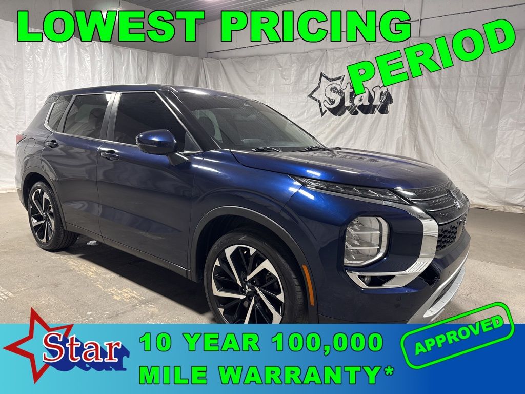 Blue 2022 Mitsubishi Outlander SE FWD SUV / Crossover Front-Wheel Drive Continuously Variable Transmission