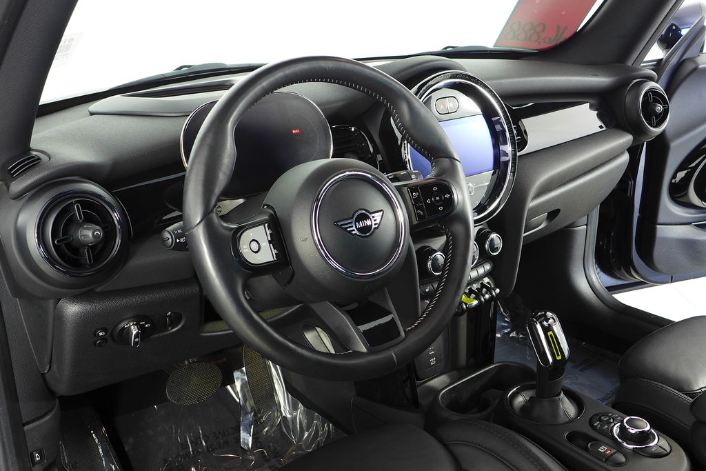 Thumbnail: 2022 MINI Cooper - 25