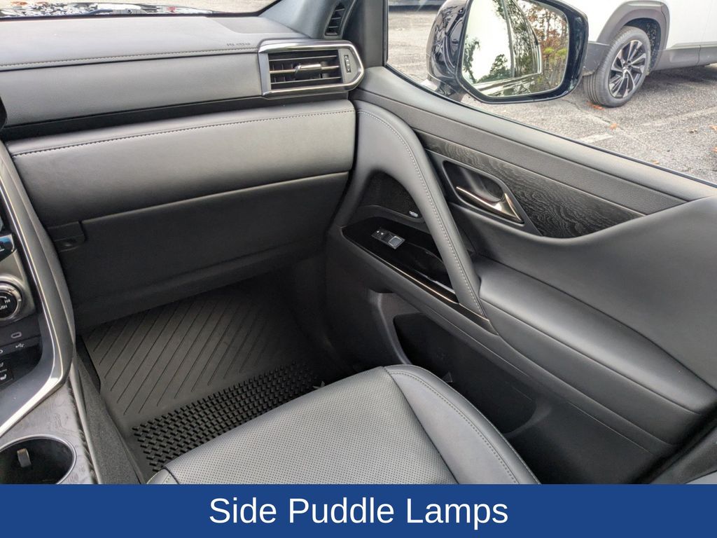 2025 Lexus LX 700h Overtrail