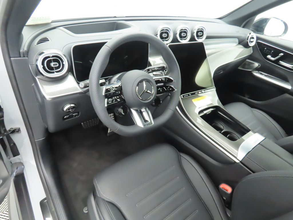 Thumbnail: 2026 Mercedes-Benz GLC - 9