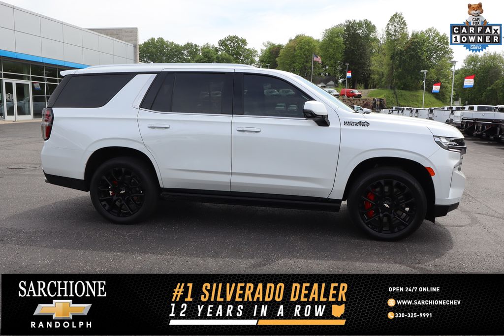 White (Iridescent Pearl Tricoat) 2024 Chevrolet Tahoe High Country 4WD SUV / Crossover Four-Wheel Drive