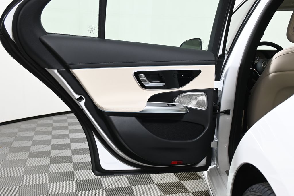 Thumbnail: 2026 Mercedes-Benz E-Class - 27