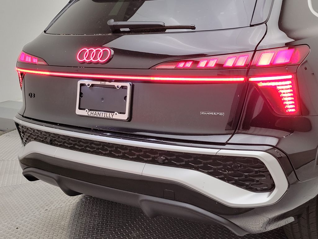 Thumbnail: 2026 Audi Q3 - 8