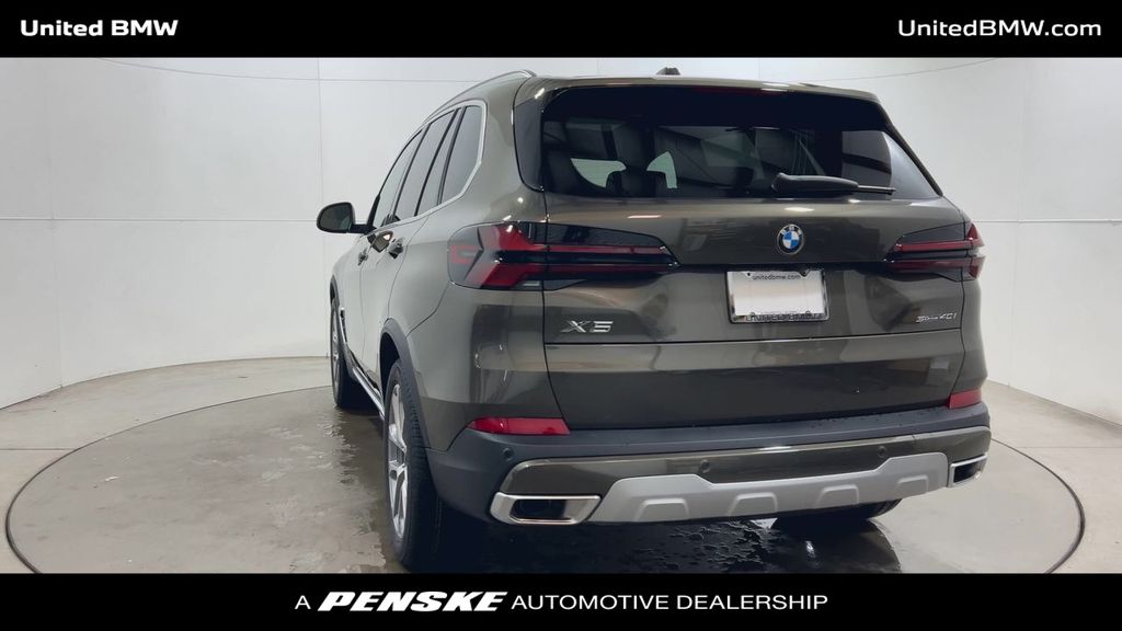 Thumbnail: 2026 BMW X5 - 7
