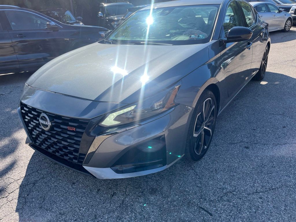 Gray (Gun Metallic) 2024 Nissan Altima Sedan Front-Wheel Drive Continuously Variable Transmission